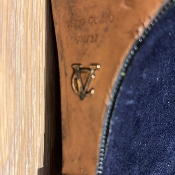 Vince Camino hidden Wedge Navy boots. Size 7. Excellent condition - Picture 10 of 16